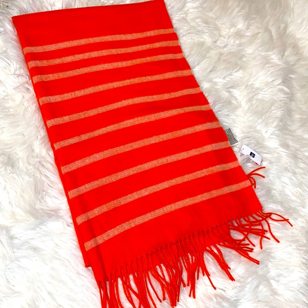 NWT Gap Orange Soft Scarf